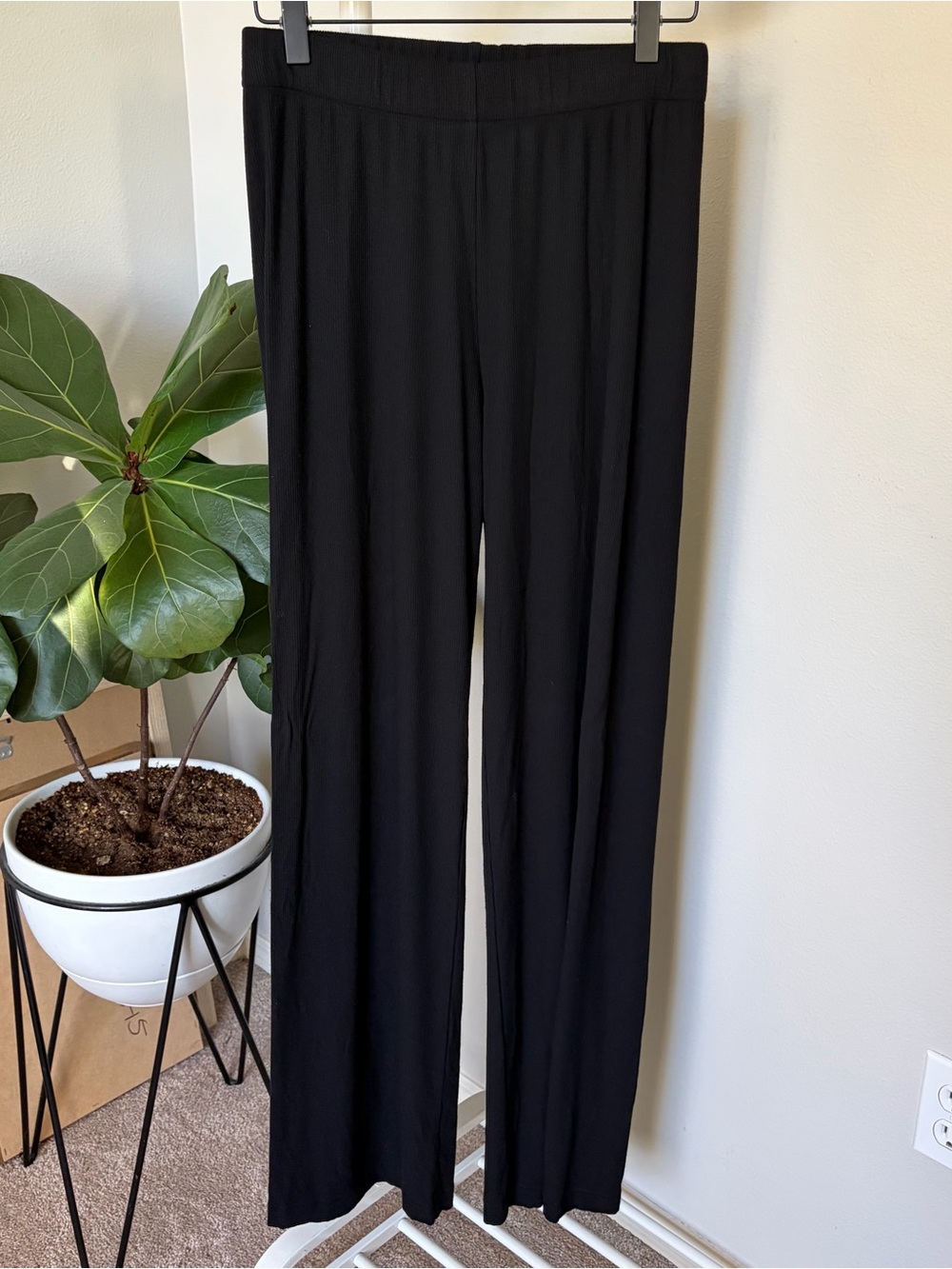 SKIMS Black Soft Lounge Straight Leg Pants